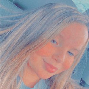 Meet your Posher, Karlie